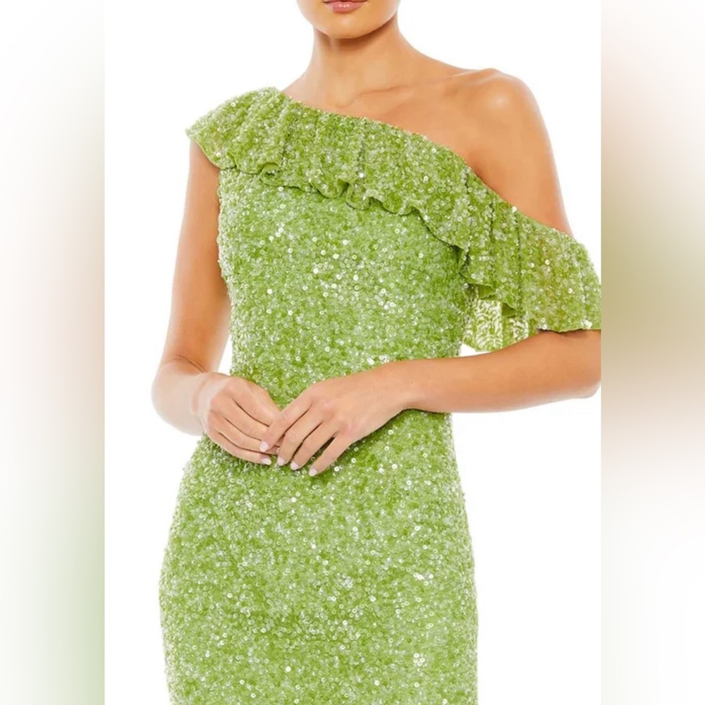 Mac Duggal 5611 Key Lime  Sequined Drop Shoulder Trumpet Gown Size 12 $498 - Picture 6 of 6